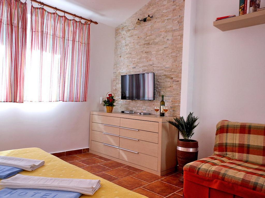 Apartments Maris Petrovac Ngoại thất bức ảnh